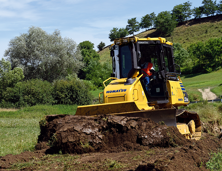 Komatsu Bouteur Sur Chenilles D37EX-24 D37PX-24 | Komatsu France